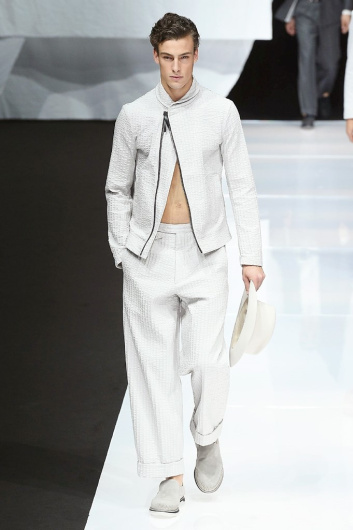 Fotoservizio/SS 2019/MEN/SFILATA/GIORGIO ARMANI/DP2/3