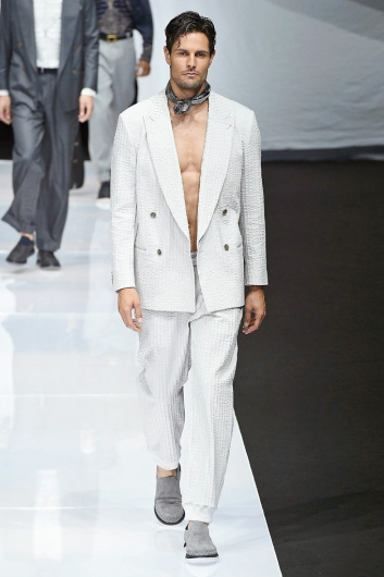 Fotoservizio/SS 2019/MEN/SFILATA/GIORGIO ARMANI/DP2/4
