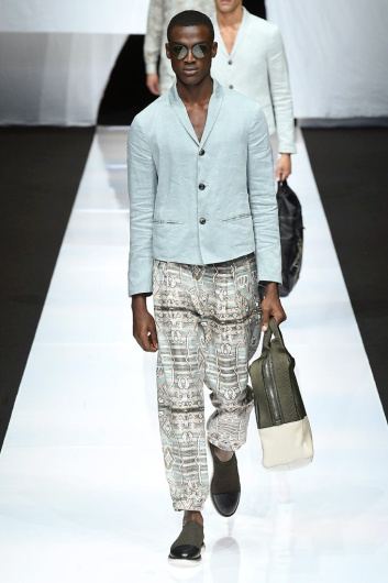 Fotoservizio/SS 2019/MEN/SFILATA/GIORGIO ARMANI/DP2/4