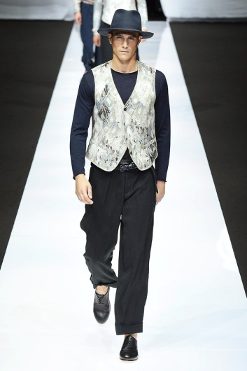 Fotoservizio/SS 2019/MEN/SFILATA/GIORGIO ARMANI/DP2/8