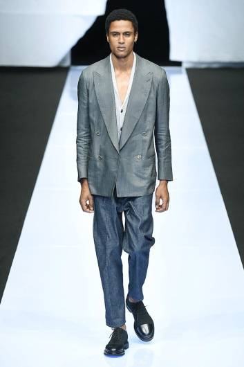 Fotoservizio/SS 2019/MEN/SFILATA/GIORGIO ARMANI/DP2/3