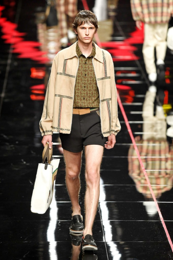 Fotoservizio/SS 2019/MEN/SFILATA/FENDI/DP2/4