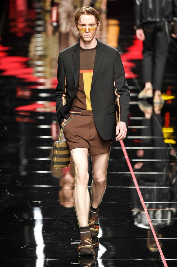 Fotoservizio/SS 2019/MEN/SFILATA/FENDI/DP2/8