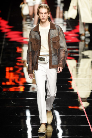 Fotoservizio/SS 2019/MEN/SFILATA/FENDI/DP2/2