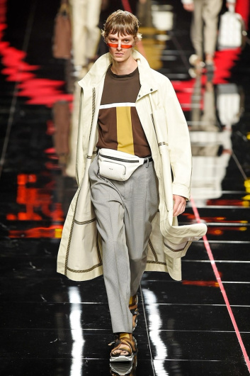 Fotoservizio/SS 2019/MEN/SFILATA/FENDI/DP2/1