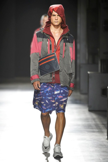 Fotoservizio/SS 2019/MEN/SFILATA/HUNTING WORLD/DP2/4