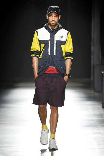 Fotoservizio/SS 2019/MEN/SFILATA/HUNTING WORLD/DP2/3