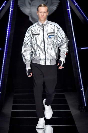 Fotoservizio/SS 2019/MEN/SFILATA/FRANKIE MORELLO/DP2/2