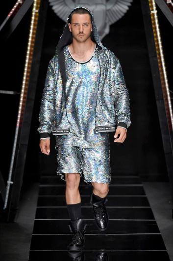Fotoservizio/SS 2019/MEN/SFILATA/FRANKIE MORELLO/DP2/1