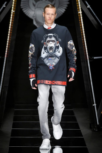Fotoservizio/SS 2019/MEN/SFILATA/FRANKIE MORELLO/DP2/2