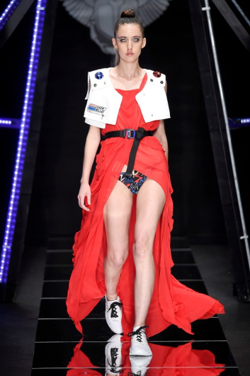 Fotoservizio/SS 2019/MEN/SFILATA/FRANKIE MORELLO/DP2/9