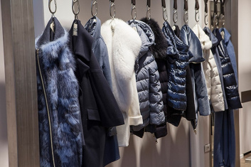 Fotoservizio/FW 18-19/WOMEN/HERNO/DP2/28