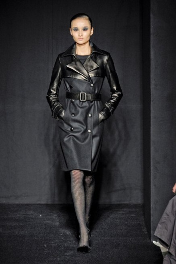 Fotoservizio/FW 2012-2013/WOMEN/MAURIZIO PECORARO/17
