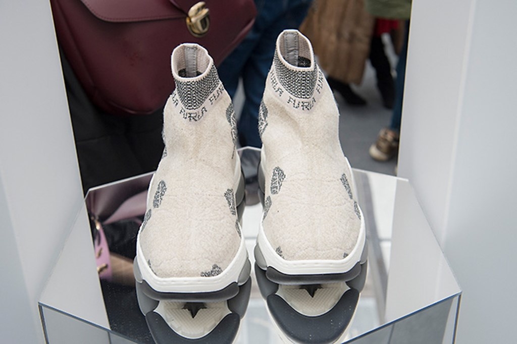Fotoservizio/FW 18-19/WOMEN/FURLA/DP2/32