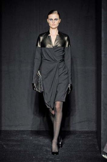 Fotoservizio/FW 2012-2013/WOMEN/MAURIZIO PECORARO/18