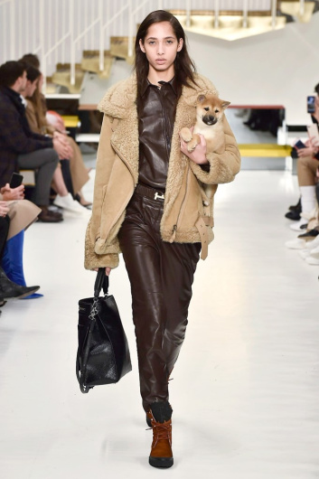 Fotoservizio/FW 18-19/WOMEN/TOD'S/DP2/2