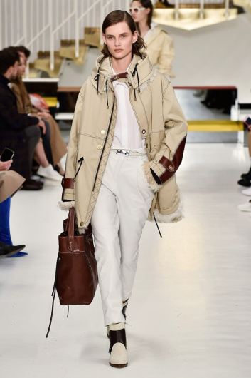 Fotoservizio/FW 18-19/WOMEN/TOD'S/DP2/0