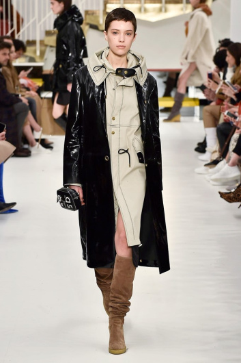 Fotoservizio/FW 18-19/WOMEN/TOD'S/DP2/1