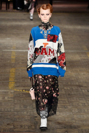 Fotoservizio/FW 18-19/WOMEN/ANTONIO MARRAS/DP2/6