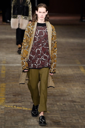 Fotoservizio/FW 18-19/WOMEN/ANTONIO MARRAS/DP2/4