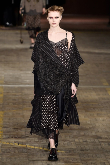 Fotoservizio/FW 18-19/WOMEN/ANTONIO MARRAS/DP2/8