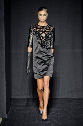 Fotoservizio/FW 2012-2013/WOMEN/MAURIZIO PECORARO/21