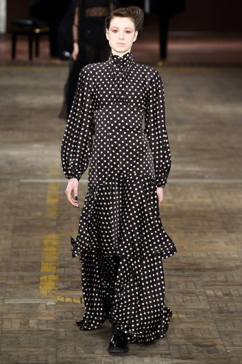 Fotoservizio/FW 18-19/WOMEN/ANTONIO MARRAS/DP2/2