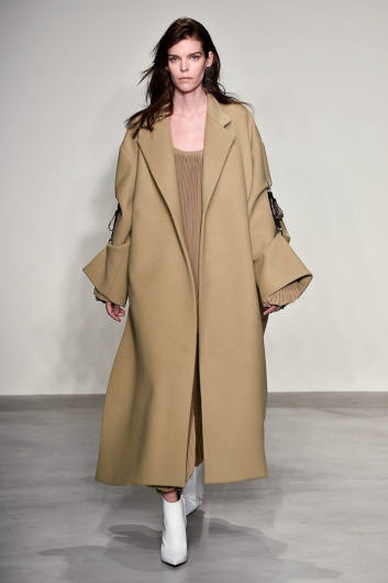 Fotoservizio/FW 18-19/WOMEN/KRIZIA/DP2/0