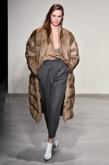 Fotoservizio/FW 18-19/WOMEN/KRIZIA/DP2/4