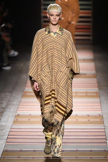 Fotoservizio/FW 18-19/WOMEN/ETRO/DP2/0