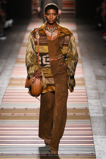 Fotoservizio/FW 18-19/WOMEN/ETRO/DP2/3