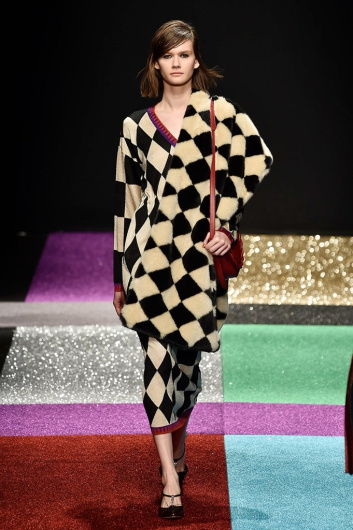 Fotoservizio/FW 18-19/WOMEN/MARCO DE VINCENZO/DP2/5