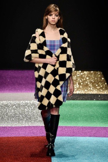 Fotoservizio/FW 18-19/WOMEN/MARCO DE VINCENZO/DP2/0