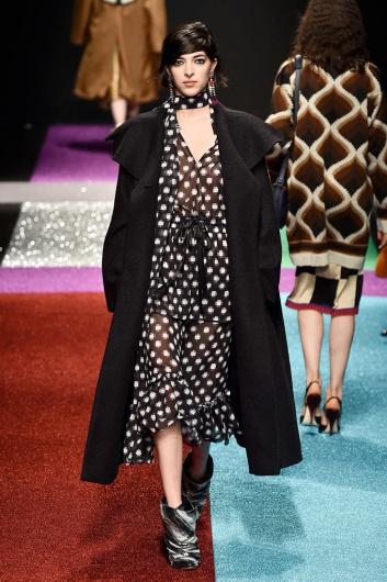Fotoservizio/FW 18-19/WOMEN/MARCO DE VINCENZO/DP2/0