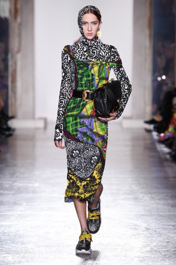 Fotoservizio/FW 18-19/WOMEN/VERSACE/DP2/5