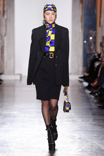 Fotoservizio/FW 18-19/WOMEN/VERSACE/DP2/0