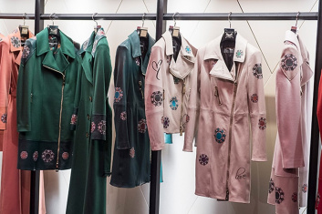 Fotoservizio/FW 18-19/WOMEN/ANTONIO CROCE/DP2/2