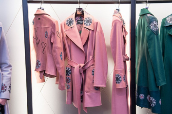 Fotoservizio/FW 18-19/WOMEN/ANTONIO CROCE/DP2/12
