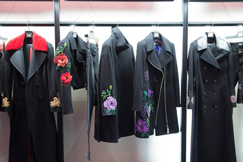 Fotoservizio/FW 18-19/WOMEN/ANTONIO CROCE/DP2/16
