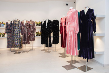 Fotoservizio/FW 18-19/WOMEN/RAQUEL DINIZ/DP2/7