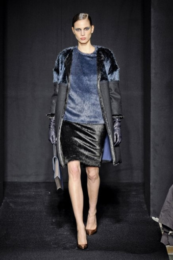 Fotoservizio/FW 2012-2013/WOMEN/MAURIZIO PECORARO/29