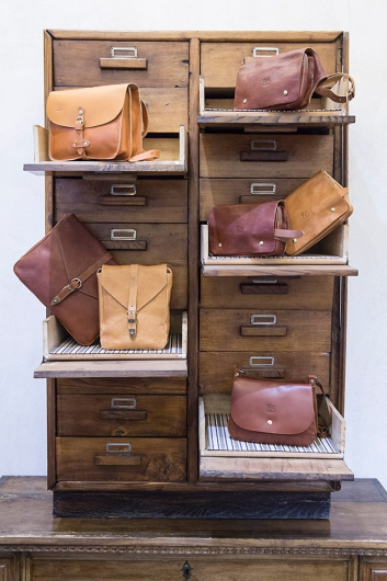 Fotoservizio/FW 18-19/WOMEN/IL BISONTE/DP2/6