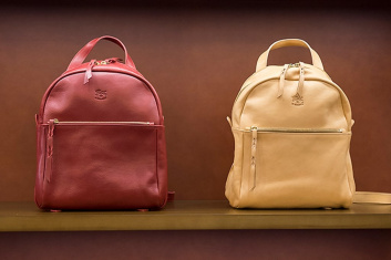 Fotoservizio/FW 18-19/WOMEN/IL BISONTE/DP2/24