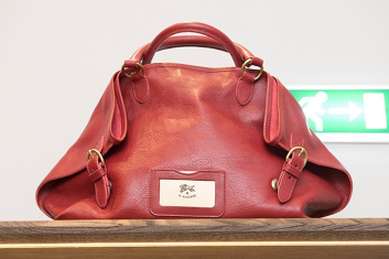 Fotoservizio/FW 18-19/WOMEN/IL BISONTE/DP2/3