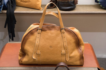 Fotoservizio/FW 18-19/WOMEN/IL BISONTE/DP2/6