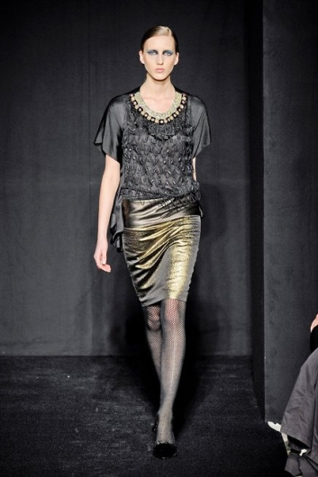 Fotoservizio/FW 2012-2013/WOMEN/MAURIZIO PECORARO/35