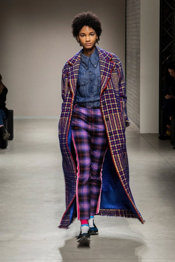 Fotoservizio/FW 18-19/WOMEN/TIZIANO GUARDINI/DP2/3