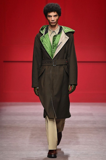 Fotoservizio/FW 18-19/WOMEN/SALVATORE FERRAGAMO/DP2/4