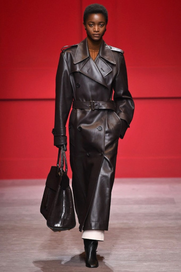 Fotoservizio/FW 18-19/WOMEN/SALVATORE FERRAGAMO/DP2/2