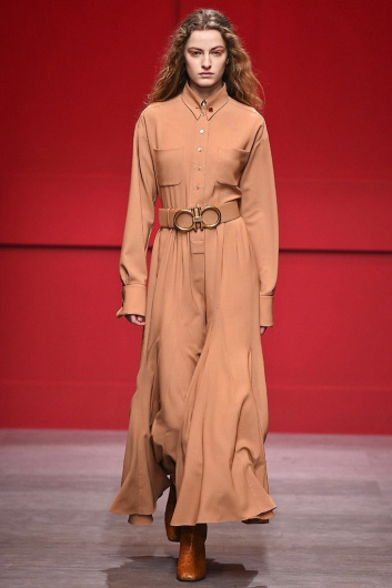 Fotoservizio/FW 18-19/WOMEN/SALVATORE FERRAGAMO/DP2/3